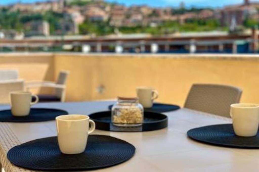Exclusive Penthouse With 60 M2 Panoramic Terrace Lejlighed Perugia Eksteriør billede