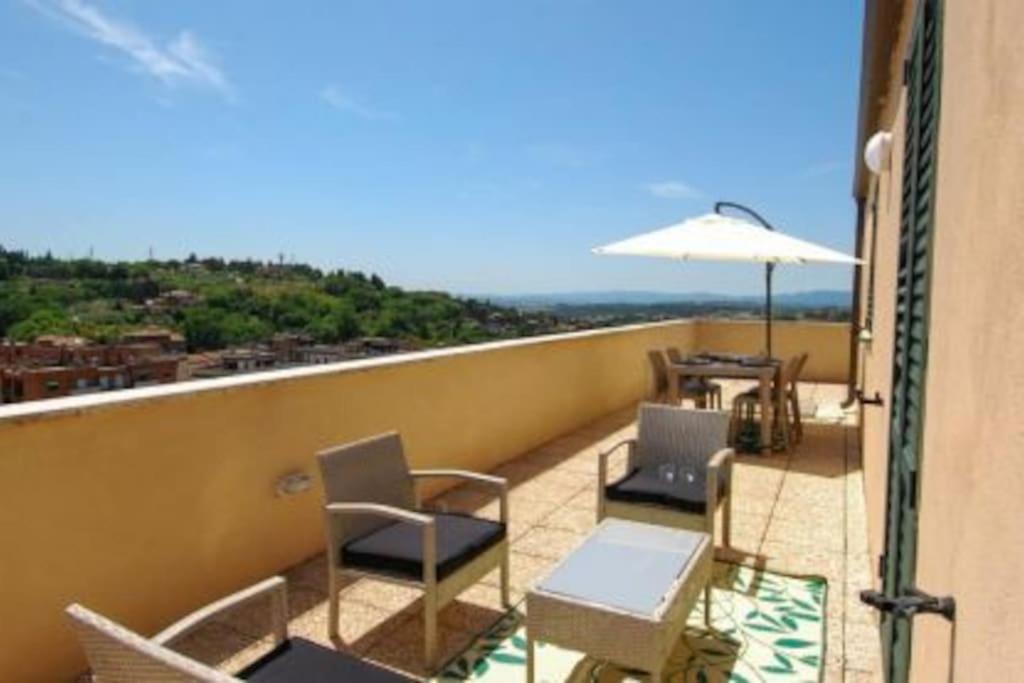 Exclusive Penthouse With 60 M2 Panoramic Terrace Lejlighed Perugia Eksteriør billede